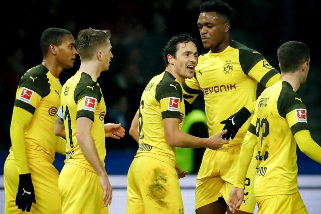 五大联赛助攻榜：萨卡居首 亚马尔9次排第2